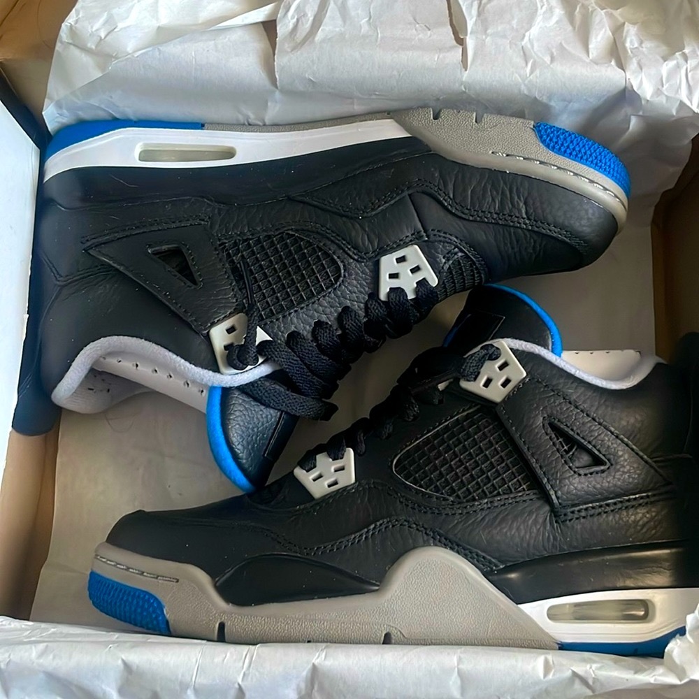 Jordan Retro 4s